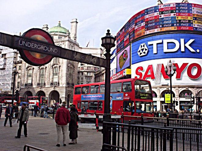 1-1piccadilly-circus-londres