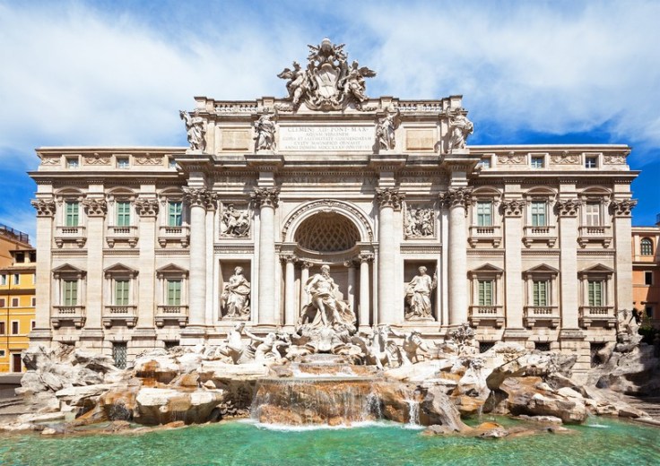 27-1trevi-fountain-50654204