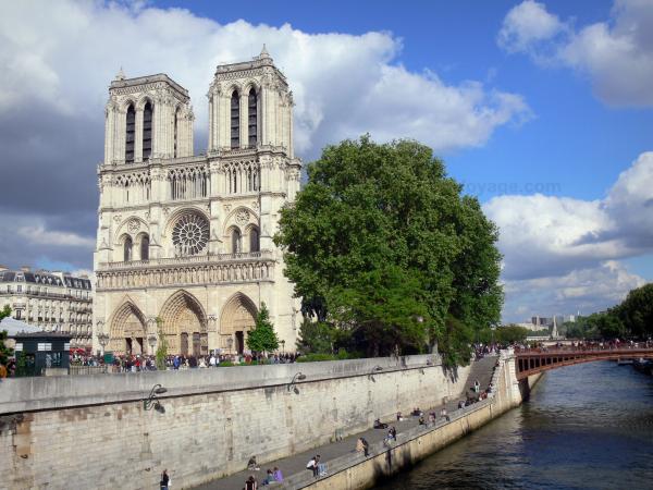 9-1cathedrale-notre-dame-paris